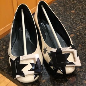 Roger Vivien flat 38